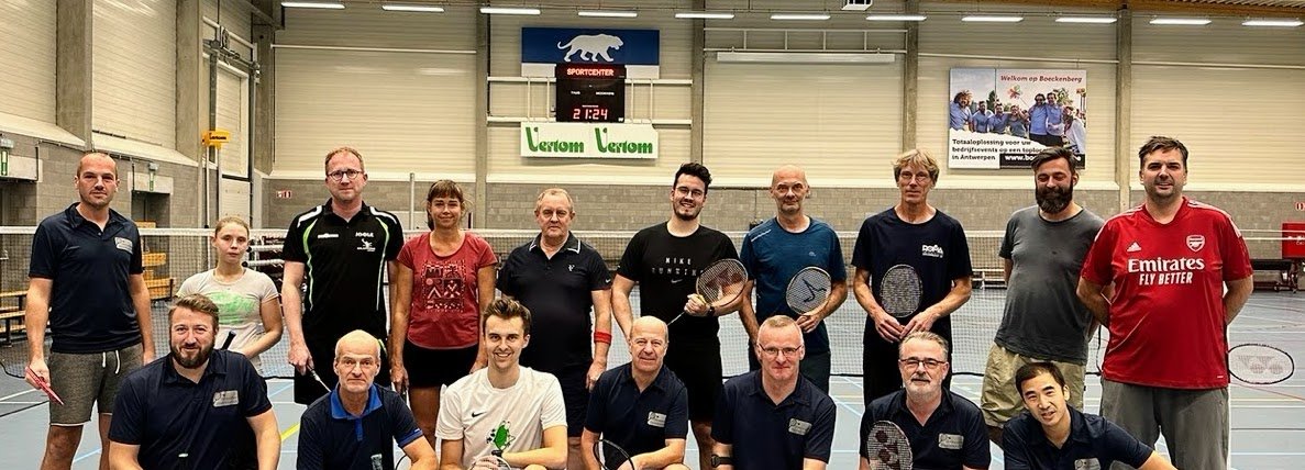 Groepsfoto Borsbeekse Badmintonclub